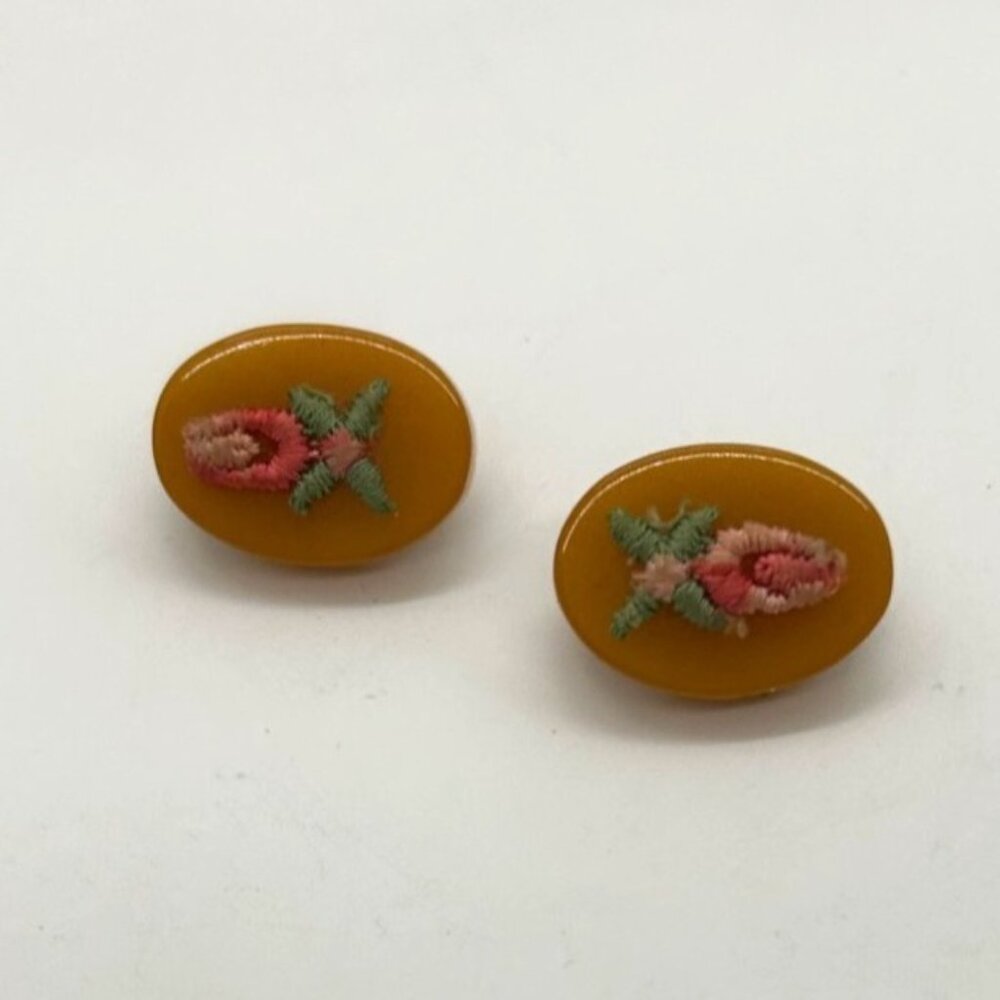 Bakelite Clip-On Earrings  Butterscotch Pink & Green Embroidered Floral Vintage - Picture 7 of 15
